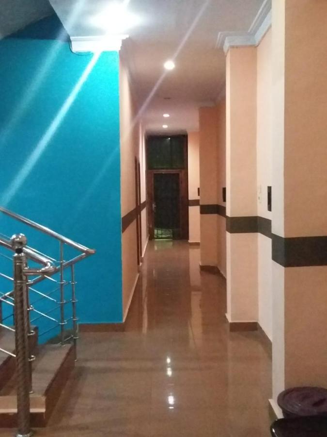 Hotel Reddoorz Near Yuki Simpang Raya Mall Medan 2 Exterior foto