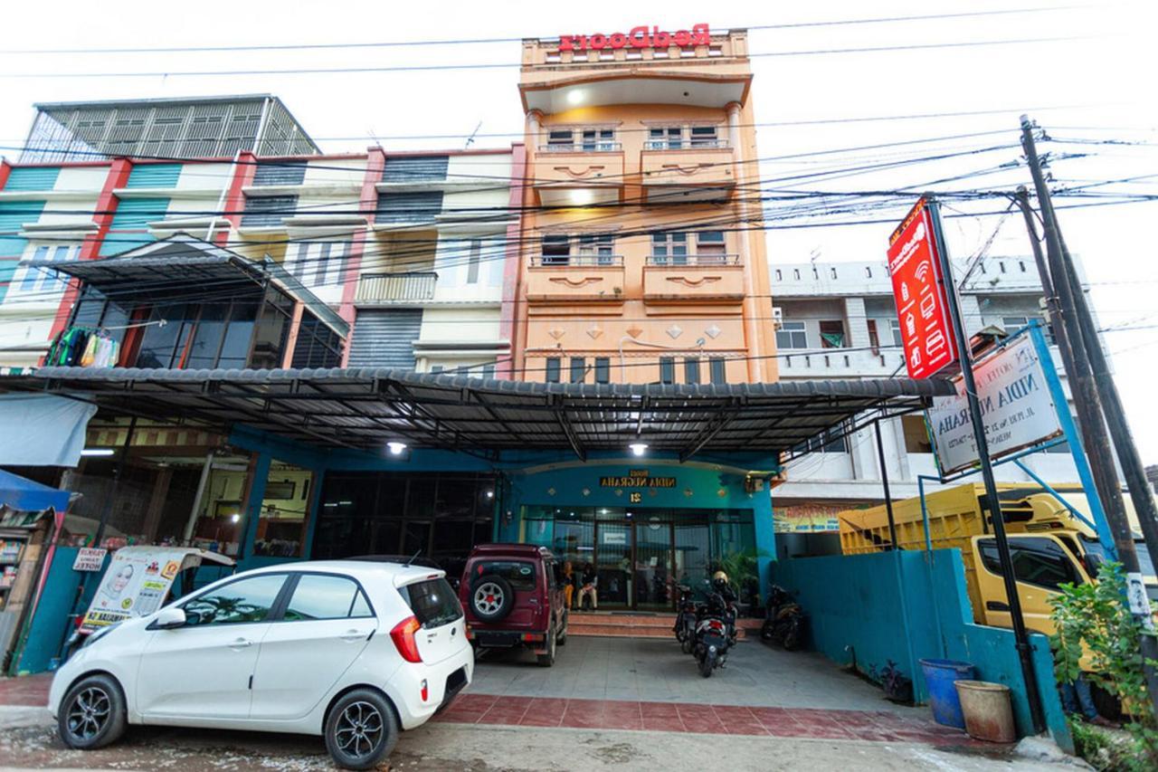 Hotel Reddoorz Near Yuki Simpang Raya Mall Medan 2 Exterior foto